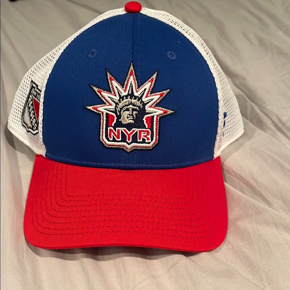 NYR Reverse retro hat